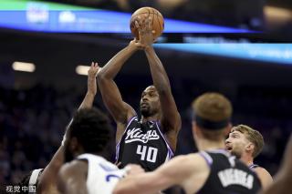 众席立即传 众席立即传