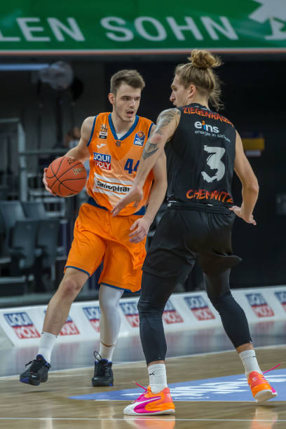 10次助攻 10次助攻